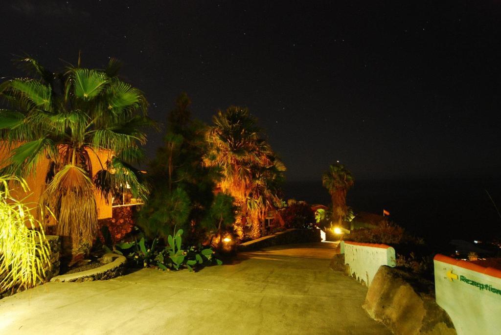 Bungalows & Apartamentos Morani Puerto De Naos Екстер'єр фото